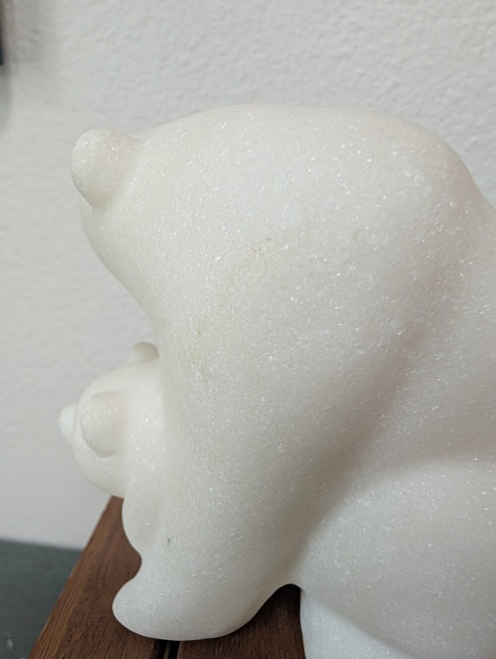 Cassiar Jade Heavy White Marble Polar Bear & Cub 4" Figurine with Box - Picture 6 of 13
